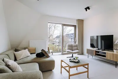 Image de West Bay with parking & balcony by Interhome