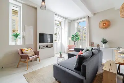 Image de 3p Climatisé avec Balcon – Centre-ville Nice