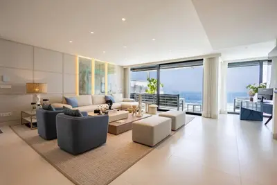 Image de Villa privée de luxe · Vues uniques et piscine Lgl 6