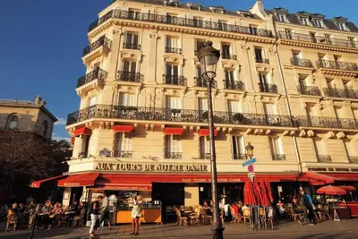 Image de An Authentic & Comfortable Parisian Stay Just Steps From Jardin Du Luxembourg