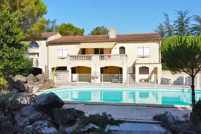 Image de Villa Famille: Pool, Ping-Pong, à 20min de Carcassonne jardin clôt de 8000m²