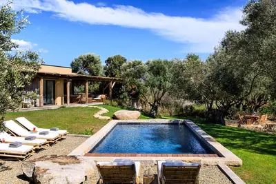 Image de Stylish Contemporary Villa with Gardens, Boules Pitch and Guest Cottage near Bonifacio