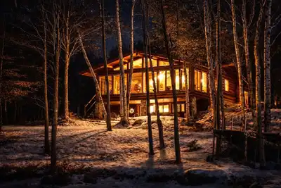 Image de Charming 3-bedroom hand-hewn Log cabin perfect for relaxing/cozy getaway