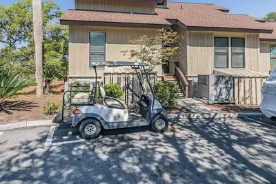 Image de Pet Friendly, golf cart included, club cards available - 209 Tennis Villa