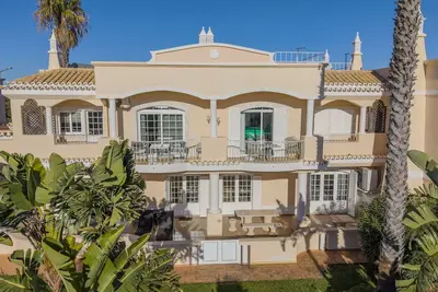 Image de Praia da Marinha Apartment