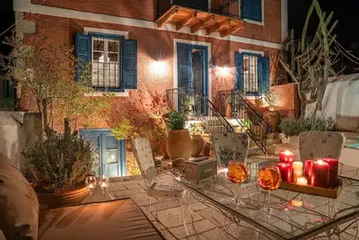 Image de The 1813 Painter's house  by Neuvel