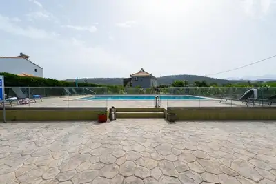 Image de Ρόδι/Pomegranate near to sea with heating pool