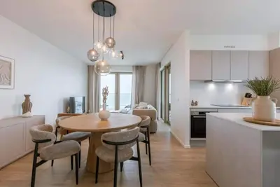 Image de Nora - Elegant seaview escape with balcony