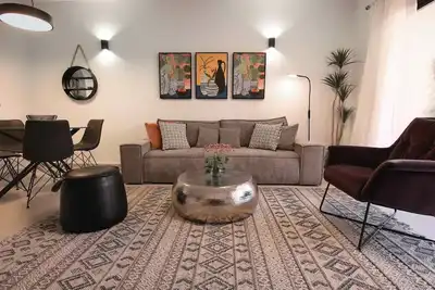 Queens Garden Residence: Staycom