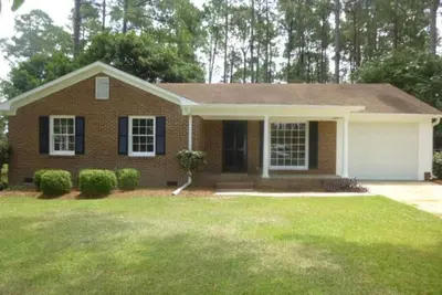 Image de Southern Luxuries Rosewood - Beautiful Romantic!