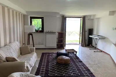 Image de Small villa with a view of the Cassino valley and montecassino with its abbey.