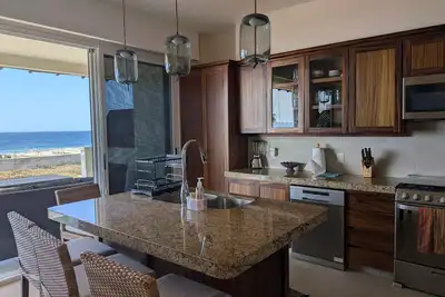 Image de 1412  Ocean Front 2 bedroom