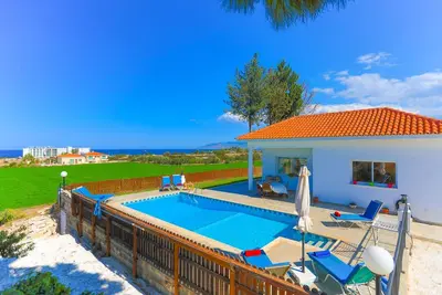 Image de The Vines in Latchi with 3 bedrooms and 3 bathrooms