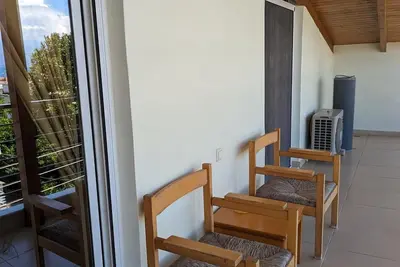 Samaras Apartments - Sea View Attic