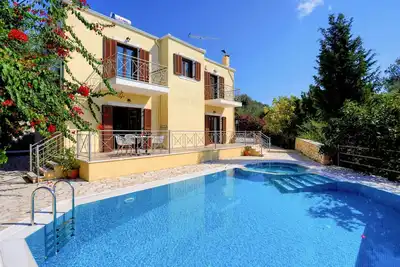 Image de Villa Aloni in Paxi with 2 bedrooms and 3 bathrooms