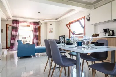 Image de Leo - Unique Glyfada Apartment