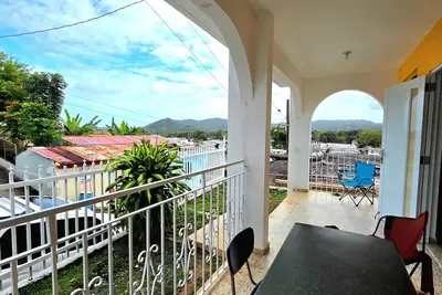Image de New & Spacious 4-bedroom house with scenic views of Humacao's Mountain.