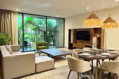 Image de Character and Comfort at our Luxury Two Bd Apart.