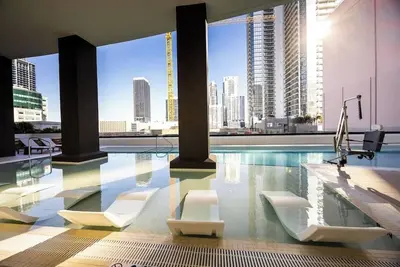 Image de 37th Floor Penthouse 1br | Epic View+Free Parking