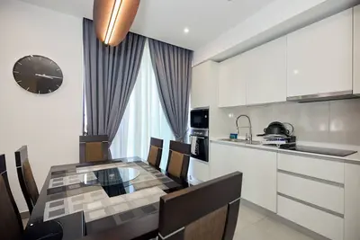 Image de 2 bedroom apartment by lusso homes