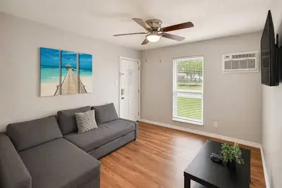 Image de Modern Arlington Apartment <1 Mile from At&T Stadium