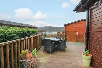 Image de Waters Edge Lodge, family friendly, with a garden in Windermere