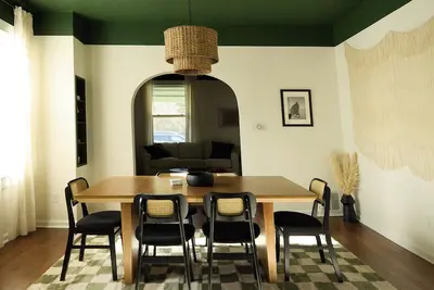 Image de New 3br 2. 5ba Townhome Near Zoo & Old Market, Prime Location, Sleeps 8