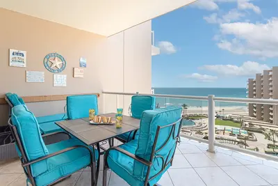 Las Palomas Phase 1 Topaz 705 2br 2ba Unit.