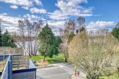 Image de Lake View Residence • Steps from Green Lake