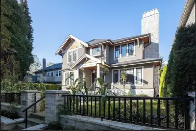 Image de Cozy 3br/2ba with Big Basement – Great for Family