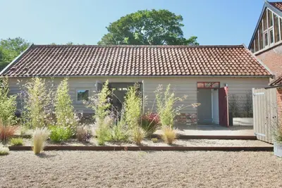 Image de 2 chambres à coucher à Woodbridge