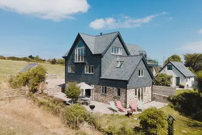 Image de 4 chambres à coucher à Padstow