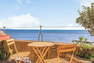 Image de 4 chambres à coucher à Lyme Regis