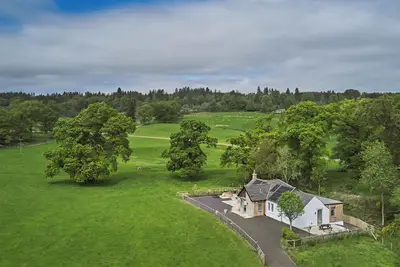 Image de 4 chambres à coucher à Thornhill