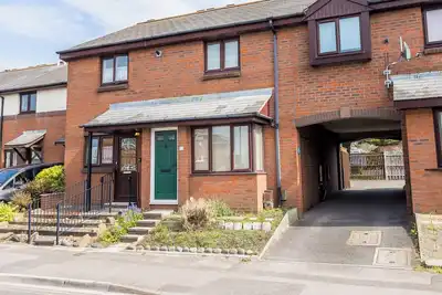 Image de 3 chambres à coucher à Poole