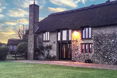 Image de 5 chambres à coucher à Wooton Fitzpaine, near Charmouth