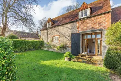 Beachy Barn - Ukc6126