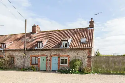 Image de 1 chambres à coucher à West Beckham