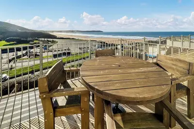 Apartment 5 - Ukc6991