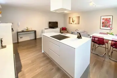 Image de The Huxley - Ukc6400