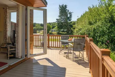 Image de 7 Atlantic Crescent - Ukc7102