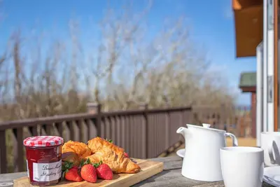 Image de 4 Atlantic Crescent - Ukc7112