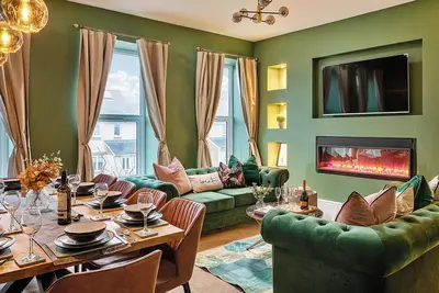 Image de 6 chambres à coucher à Pwllheli