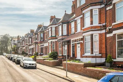 Image de 6 chambres à coucher à Scarborough