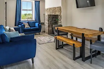 Image de 3 chambres à coucher à Beaumaris