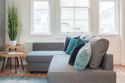 Image de 2 chambres à coucher à Bath