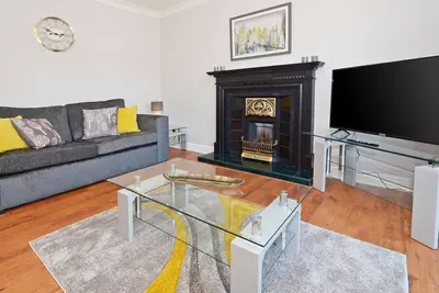 Image de 4 chambres à coucher à Blythe Bridge