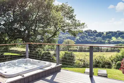 Image de 5 chambres à coucher à Rudyard Lake