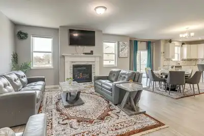 Image de 2 Mi to National Sports Center: Blaine Base Camp