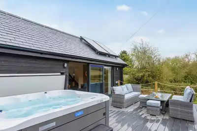 Image de 4 chambres à coucher à Crackington Haven